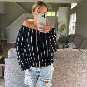 H&M long sleeve casual top